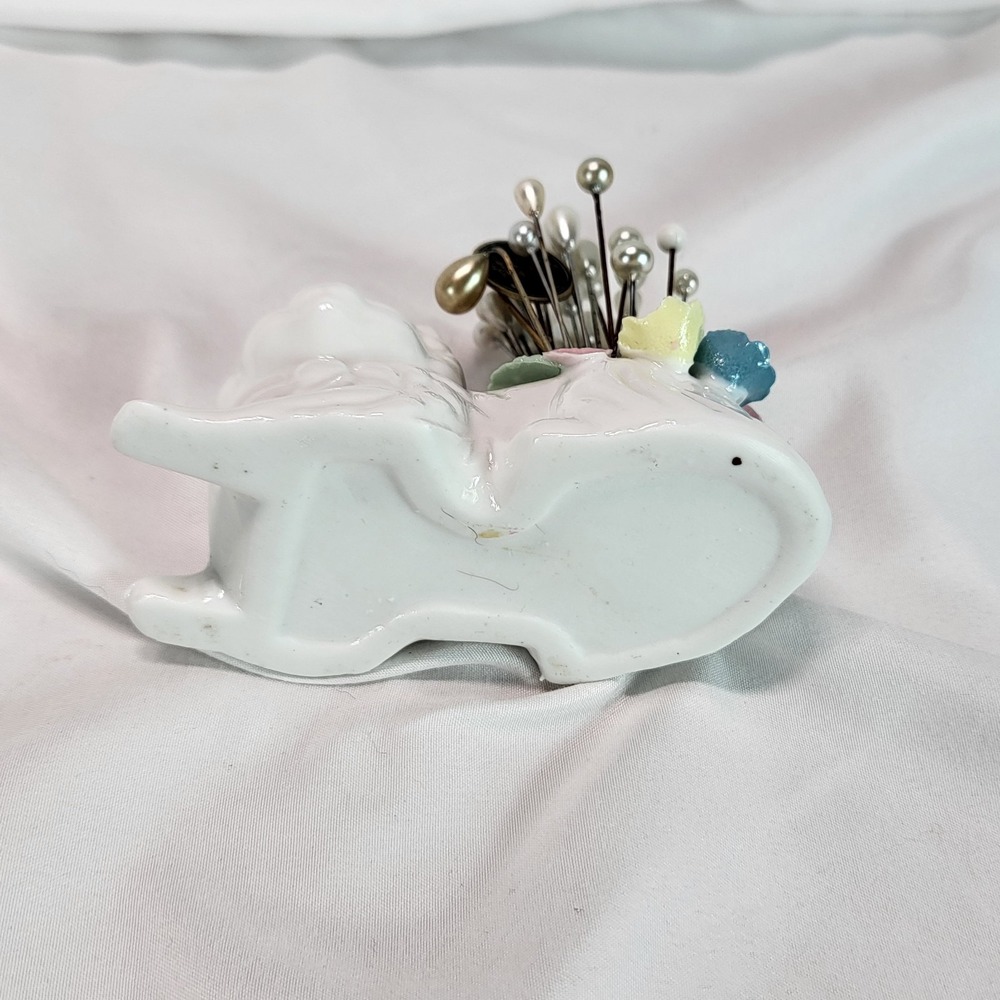 Vintage Ceramic White Cat Pin Cushion with Pearlized Hat Pins Floral Detail - Picture 11 of 13
